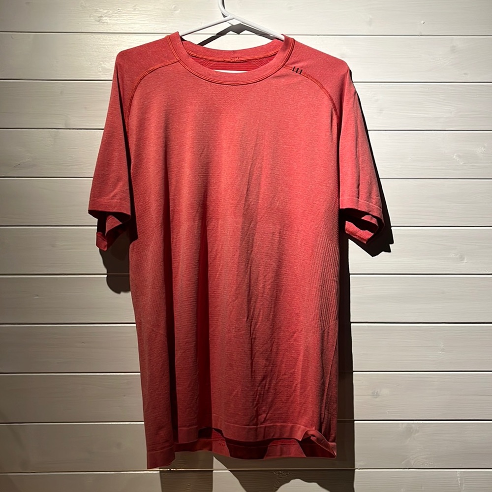 Men’s Lululemon Shirt L